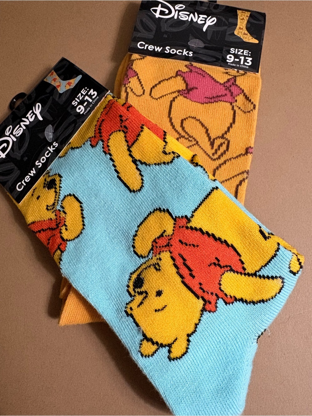 Disney Winnie The Pooh 2 Pairs Graphic Print Stretch Crew Socks Size 9-13 NWT - Picture 2 of 9